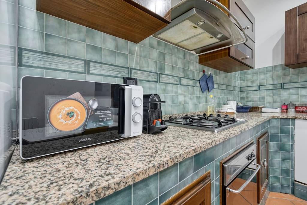 Fine Arts Apartment - Tv 40' Hd Netflix Prime Dazn Bolonia Exterior foto
